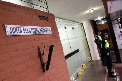 A 39 días de las PASO: una lista espera la inclusión de su candidato no binario