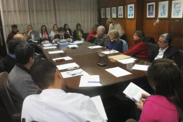 La Facultad de Medicina aplicará el “pase sanitario” para docentes y estudiantes