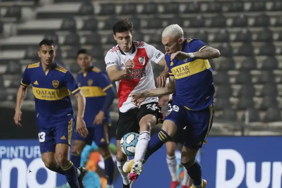 Boca eliminó a River por penales y avanza a cuartos de final en la Copa Argentina
