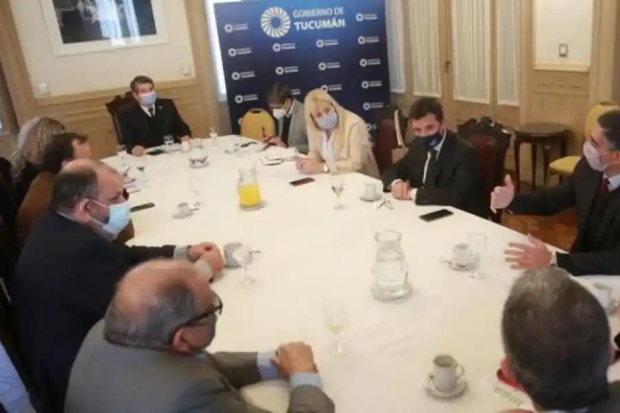 En Tucumán, cerca de un 30% no retiró la tarjeta Alimentar, dijo Gabriel Yedlin