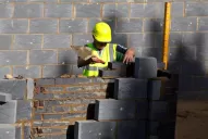 Se recupera la construcción: creció 6,8% mensual y 28,6% interanual en junio