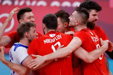 Rusia sorprendió a Brasil y se clasificó a la final del voley masculino en Tokio 2020