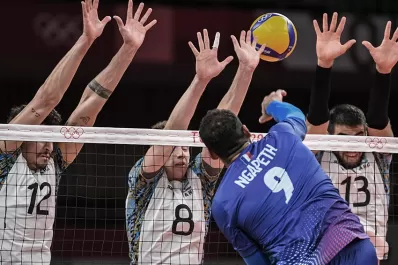 El seleccionado de vóley cayó con Francia y jugará por el bronce con Brasil