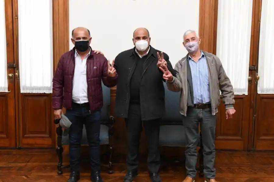 Manzur cosecha respaldos de dirigentes justicialistas