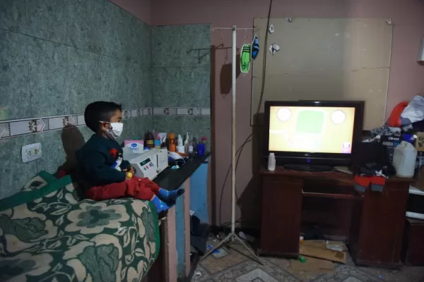 Kevin está enfermo y sus cinco hermanos abandonaron la escuela