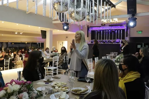 Rossana Chahla debatió sobre igualdad de derechos con 120 mujeres de Tafí Viejo