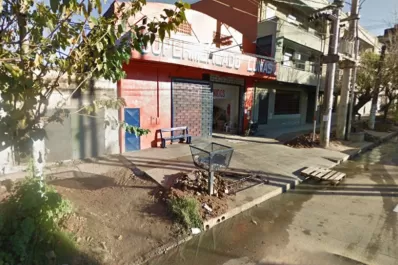 Encerraron al guardia de un supermercado, golpearon al dueño y se llevaron $ 1 millón