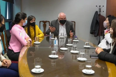 Masso se reunió con emprendedores de redes sociales