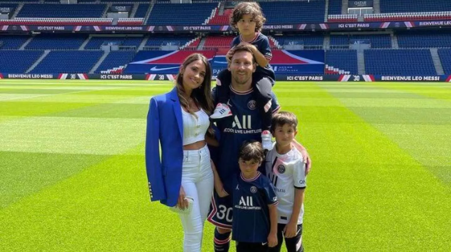 La familia de Messi en el campo del PSG