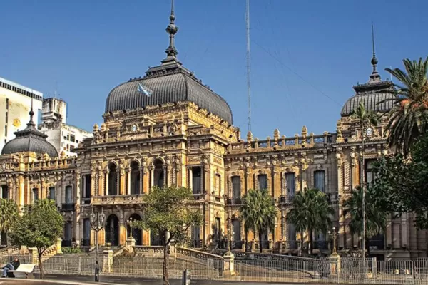 El Gobierno provincial allana el camino para la vuelta a la presencialidad para los vacunados