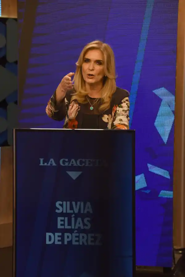 GESTOS. Elías de Pérez le apuntó al matrimonio Alfaro. 