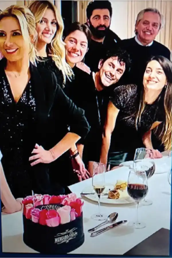 Son verdaderas las fotos del cumpleaños de Fabiola Yáñez