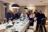 Escándalo por fotos de un festejo en Olivos en plena cuarentena dura