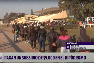 En plena campaña electoral, miles de personas acuden al Hipódromo para cobrar un bono de $ 5.000