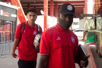 Preocupación en San Martín: el colombiano Sinisterra dio positivo para covid-19