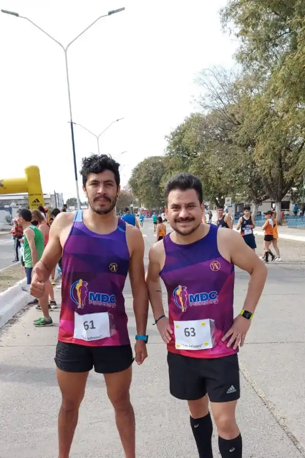 LISTOS. Preciado (63) y su coach, Mariano del Corro, en la largada.