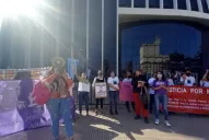 El femicidio de Paola Tacacho: marchan frente a la Legislatura para pedir la remoción de Pisa