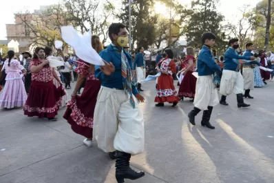 El día que la zamba volvió a las calles tucumanas