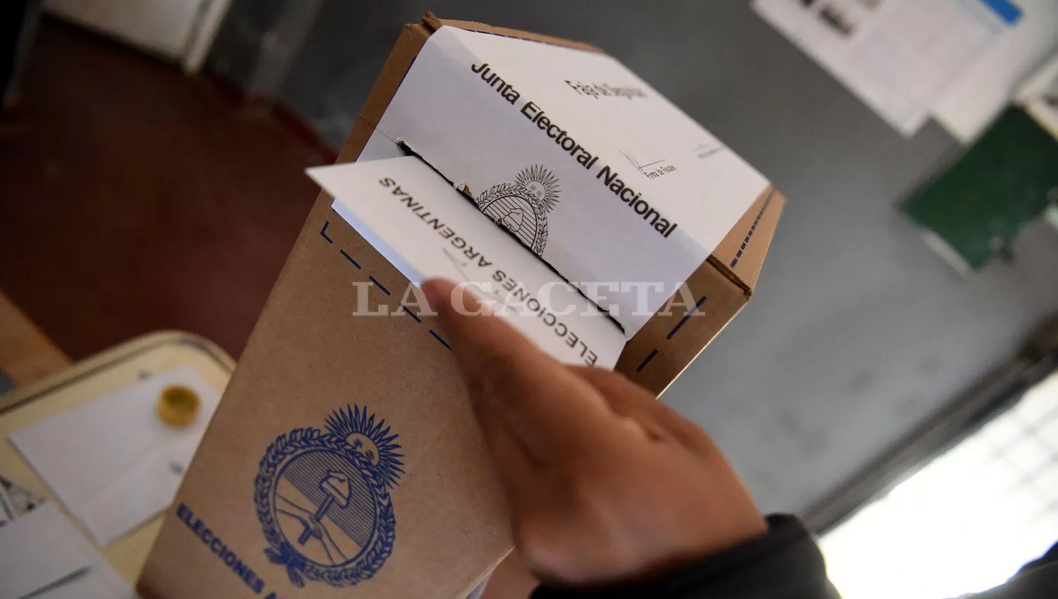 DÓNDE VOTO. Los tucumanos renuevan sus tres bancas en el Senado y cuatro escaños en la Cámara de Diputados.