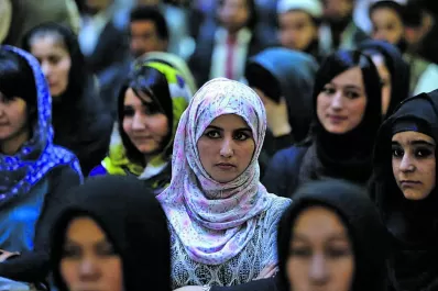 El peligro de un gobierno de fanáticos: piden “puertas abiertas” para las afganas