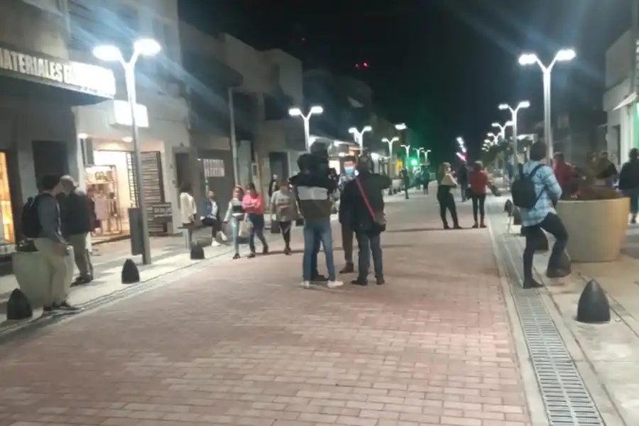 OBRAS. La semi-peatonal San Martín cuenta ya con cinco cuadras de extensión.