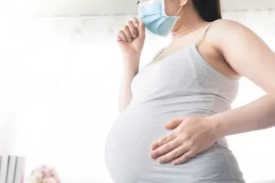 Especialista explica por qué es importante que una embarazada vaya al odontólogo