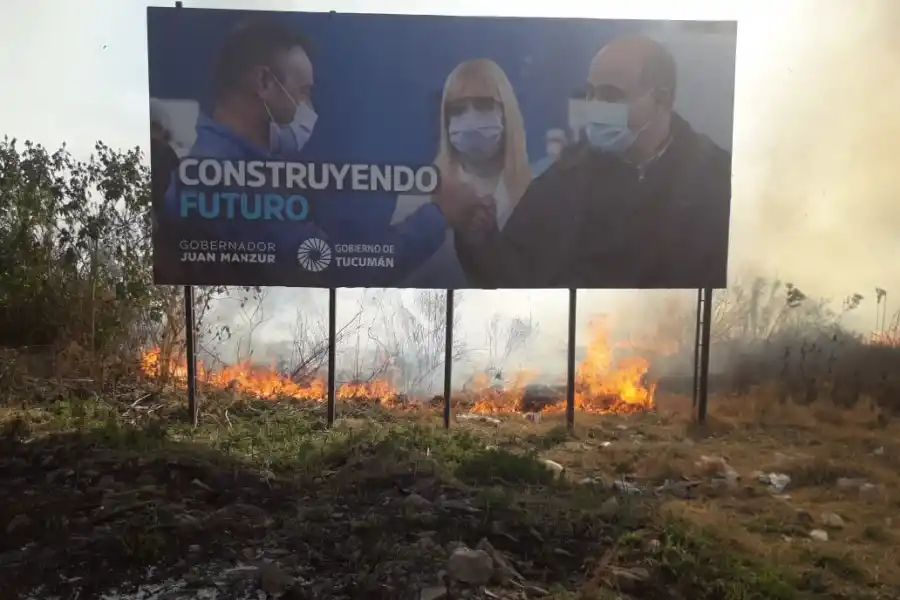 Un incendio dañó parte del Parque 9 de Julio: fue sofocado por los Bomberos