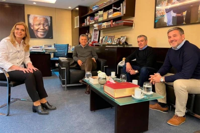 Macri “bendijo” la lista de Cano y de Elías de Pérez