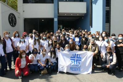 En Concepción, Manzur resaltó el trabajo de los sanitaristas
