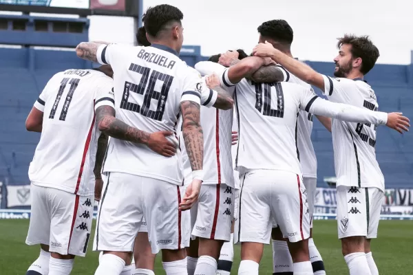 Vélez volvió a festejar con una goleada sobre Lanús