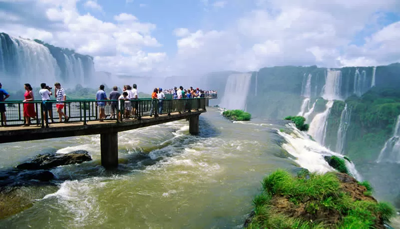 BELLEZA INCOMPARABLE. No en vano las Cataratas del Iguazú son una de las siete maravillas naturales.  