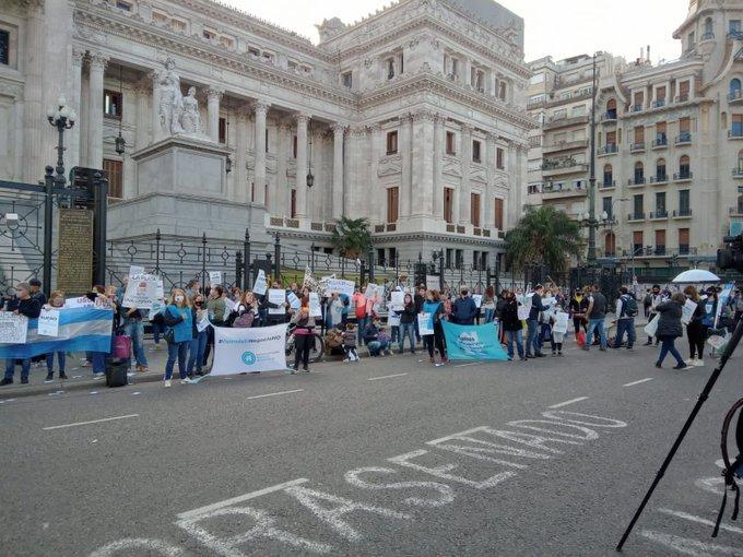Hipotecados UVAs marcharon en Tucumán y en todo el país