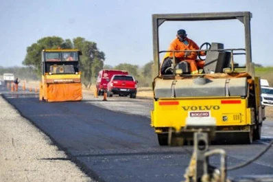 Analizan cuatro ofertas para la construcción de la autopista Tucumán - Termas de Río Hondo