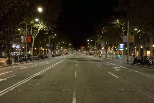 España: la Justicia rechazó el pedido de reinstaurar el toque de queda en Barcelona