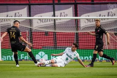 Colón dejó pasar la chance de quedar como puntero