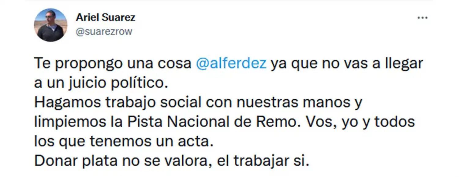 Captura tomada de Twitter: @suarezrow