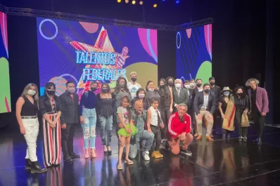 “Talentos federales” se lleva a una quincena de cantantes tucumanos al porteño teatro Broadway