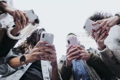 ¿A quiénes les hablan los políticos?