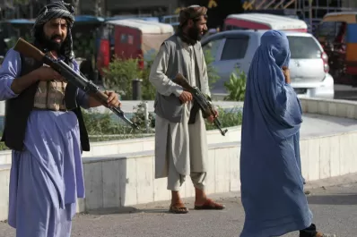 Afganistán: hostigan a mujeres y al personal de la ONU