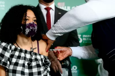 Brasil reportó 182 muertes por coronavirus en un día, la cifra más baja desde noviembre