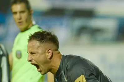 Una chanza de Don Omar a Falcioni, el homenaje al Morro y los goles Decanos