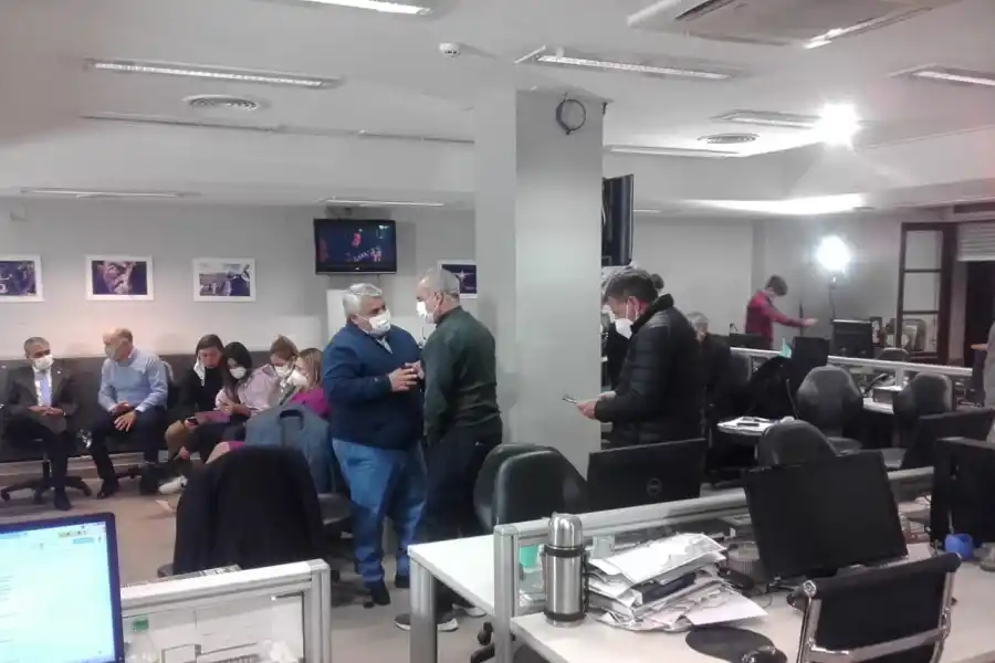 #TucumánDebate: los asesores se convirtieron en hinchas de las precandidatas