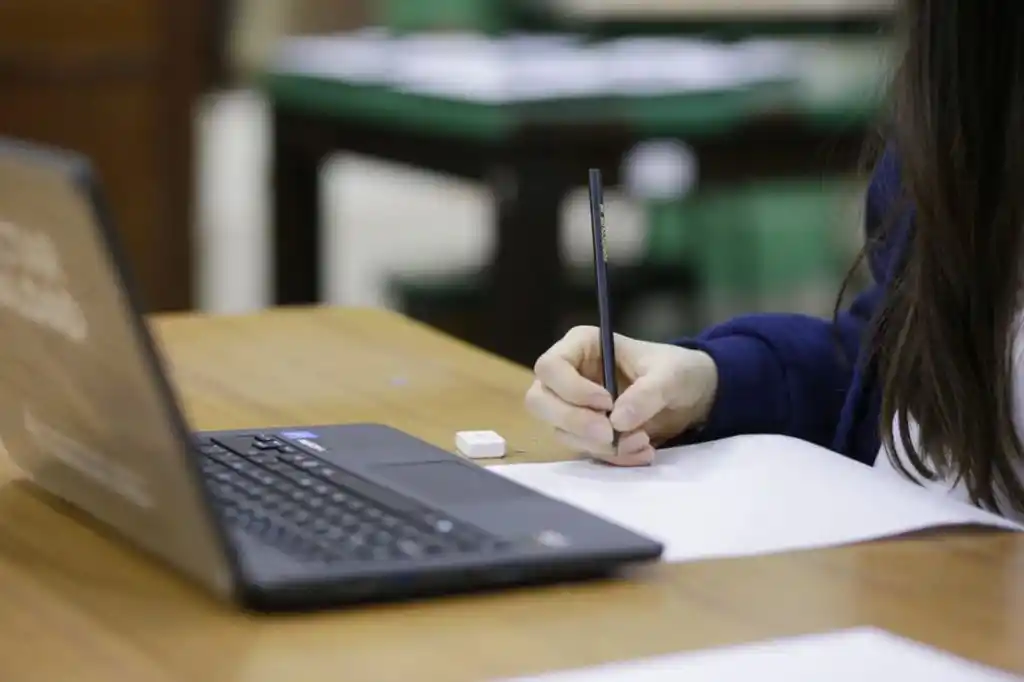 La Escuela Normal Juan Bautista Alberdi participó de la prueba piloto PISA