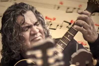 Entre la interioridad y el homenaje a artistas tucumanos