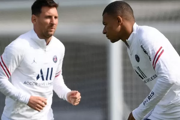 Gran expectativa en París: Mbappé se entrenó junto a Messi, en horas decisivas para su futuro