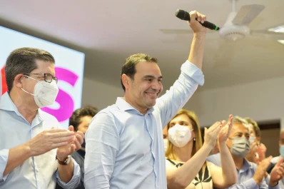 El Presidente felicitó a Valdés por la reelección conseguida en Corrientes