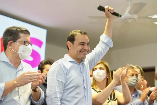 El Presidente felicitó a Valdés por la reelección conseguida en Corrientes