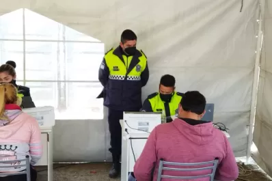 La policía tucumana entregó 3.000 certificados de buena conducta, solo en agosto