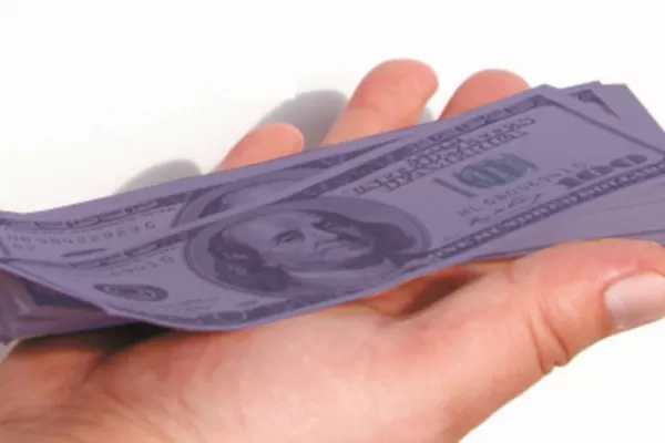 En agosto el “blue” subió $1