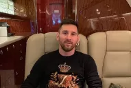 En su avión privado, Messi llegó a Ezeiza junto a Di María y Paredes